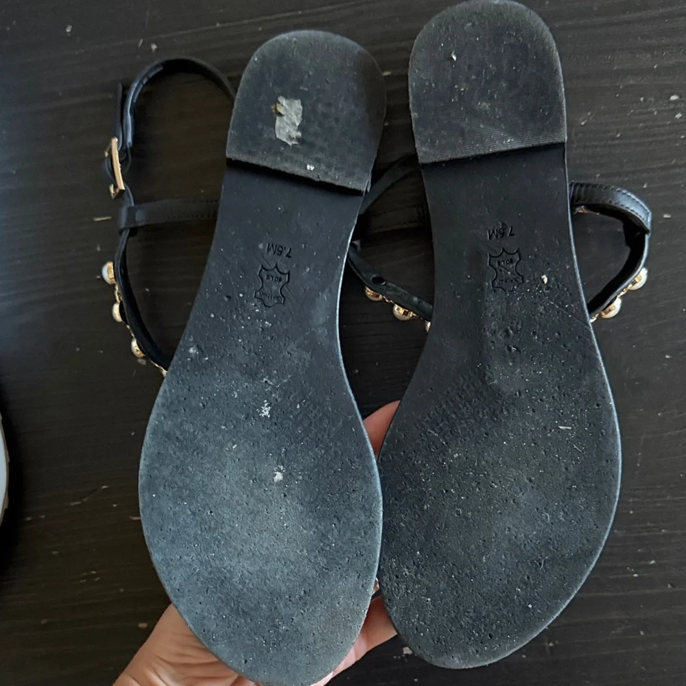 Tory Burch Black Sandals with Pearl Accents - Picture 4 of 4